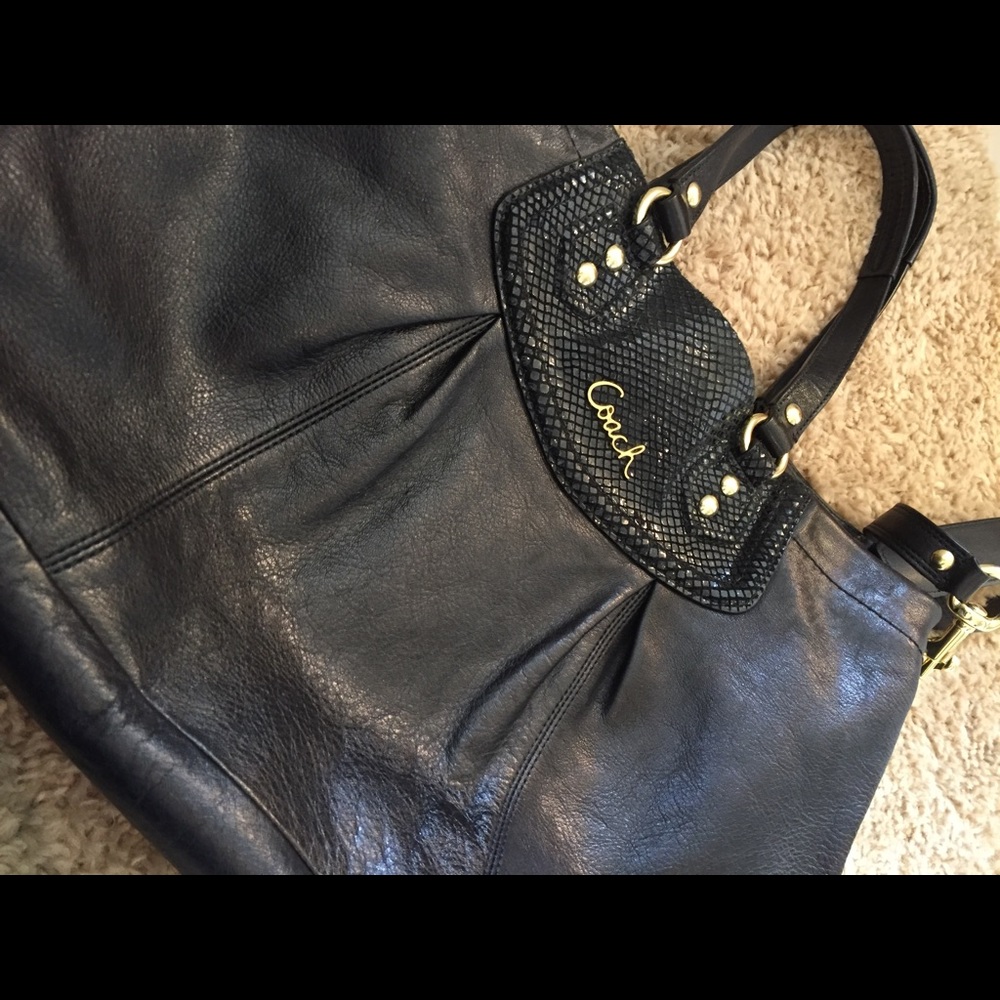 Authentic Coach Ashley Python. Excellent Condition - image 4